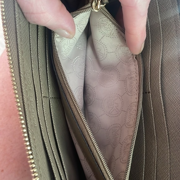 Michael Kors Jet Set Travel Zip-Around Saffiano Leather Wallet- Dark Dune - Picture 9 of 14